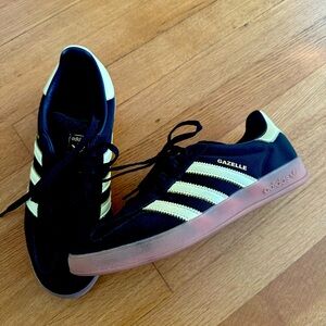 Adidas Gazelles size 40